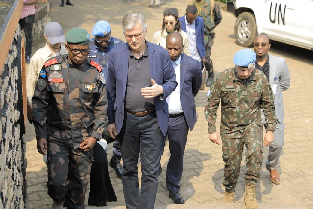 Au cours de son séjour à Beni, le chef des opérations de maintien de la paix de l'ONU, Jean-Pierre Lacroix, a rencontré le gouverneur militaire de la province du Nord-Kivu, le général-major Évariste Somo Kakule. Tous deux ont évoqué la gravité de la situation sécuritaire.